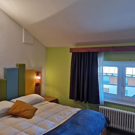 Alpencolor Hotel Tonale باسو ديل تونالي المظهر الخارجي الصورة