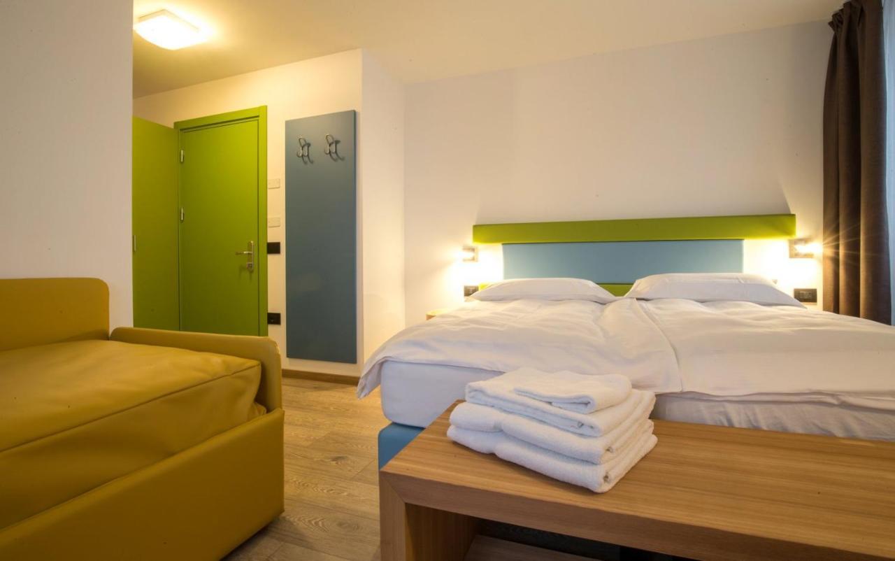 Alpencolor Hotel Tonale باسو ديل تونالي المظهر الخارجي الصورة